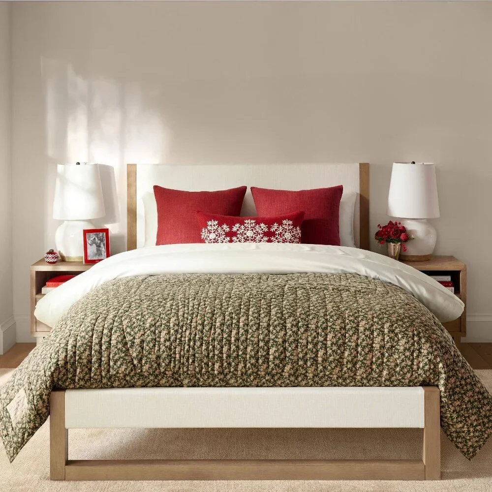 Pottery Barn Holiday Love Reversible Quilt King / California Patchwork Heart NWT